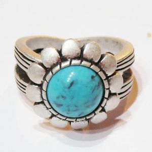 New Premier Designs Cabo Ring Size 7, antiqued silver with turquoise stone